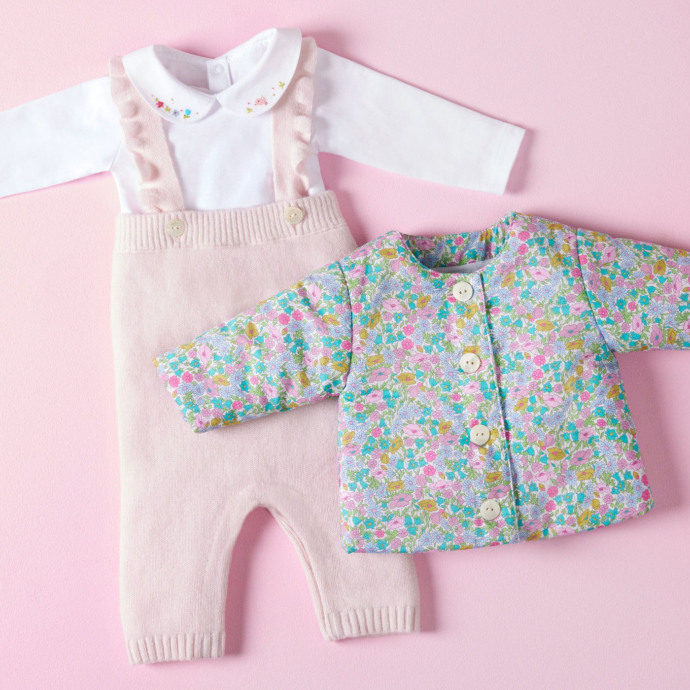 Baby girl knit dungarees