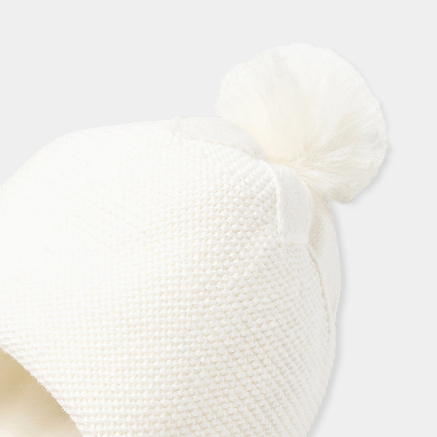 Baby girl hat with a scarf