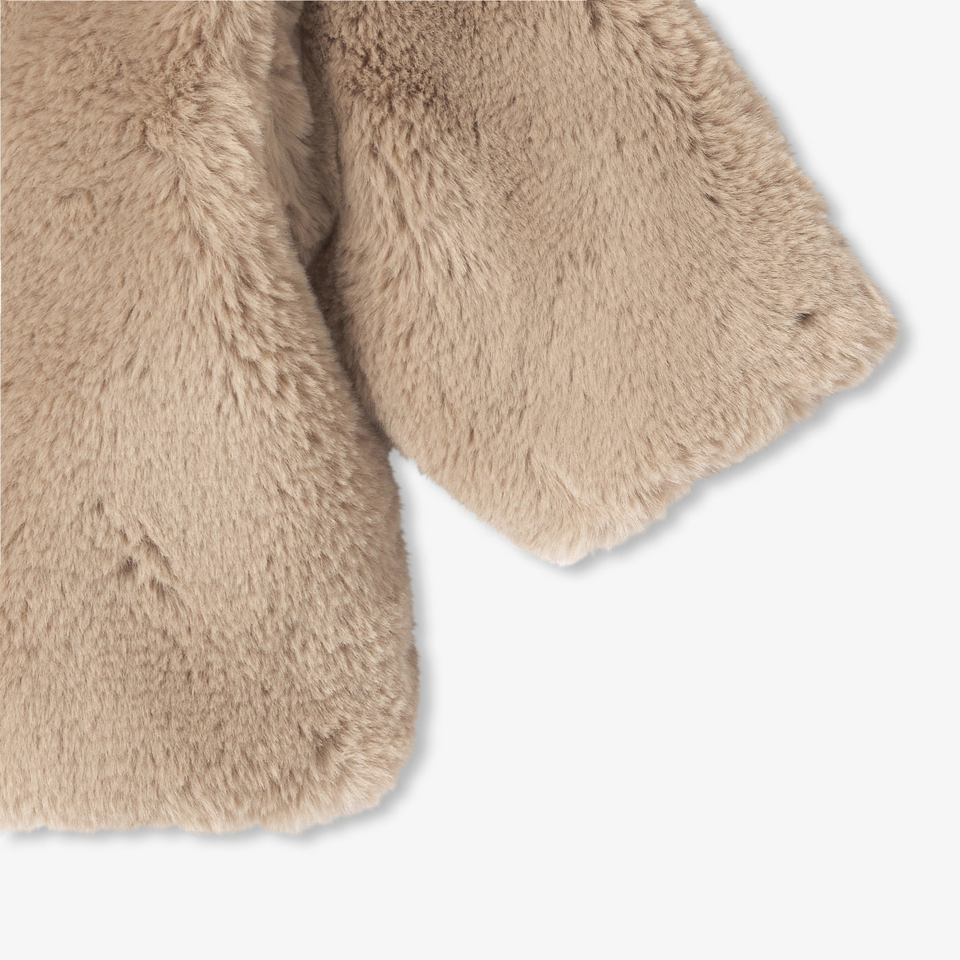 Baby coat in faux fur