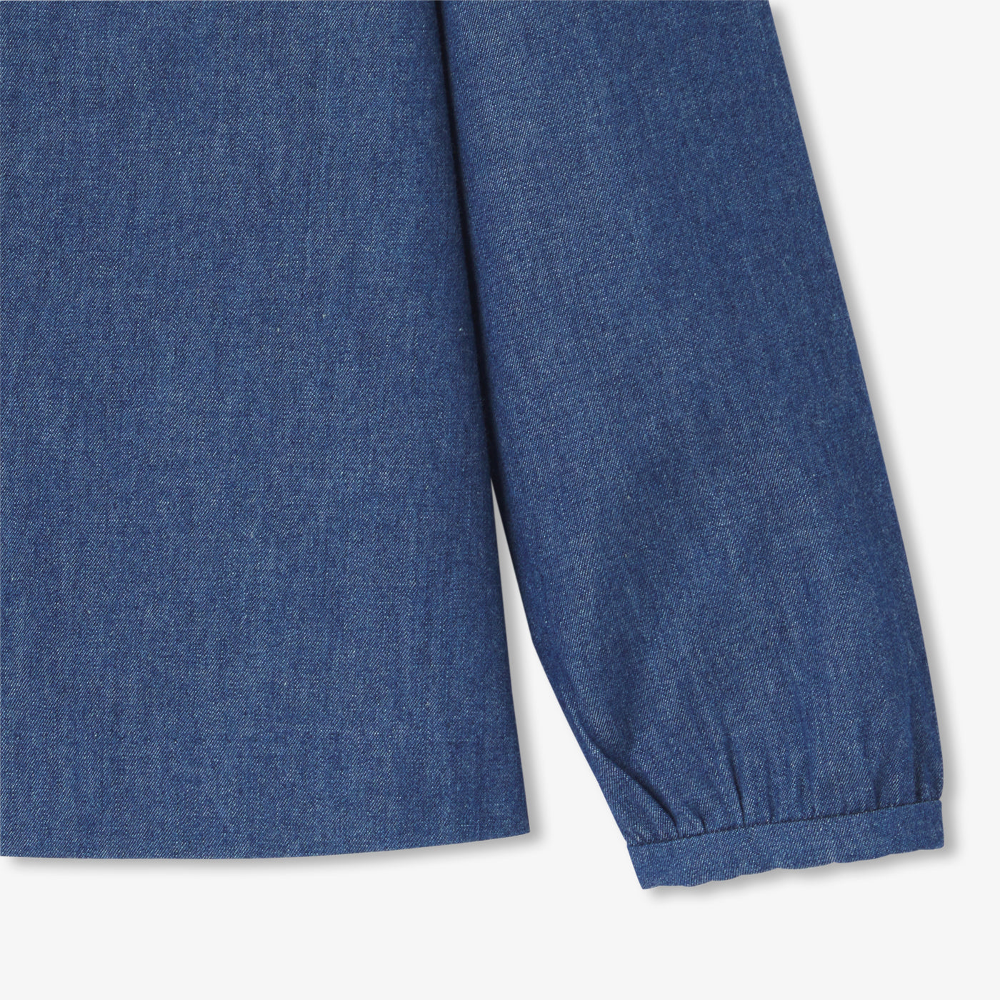 Girl blouse in light denim