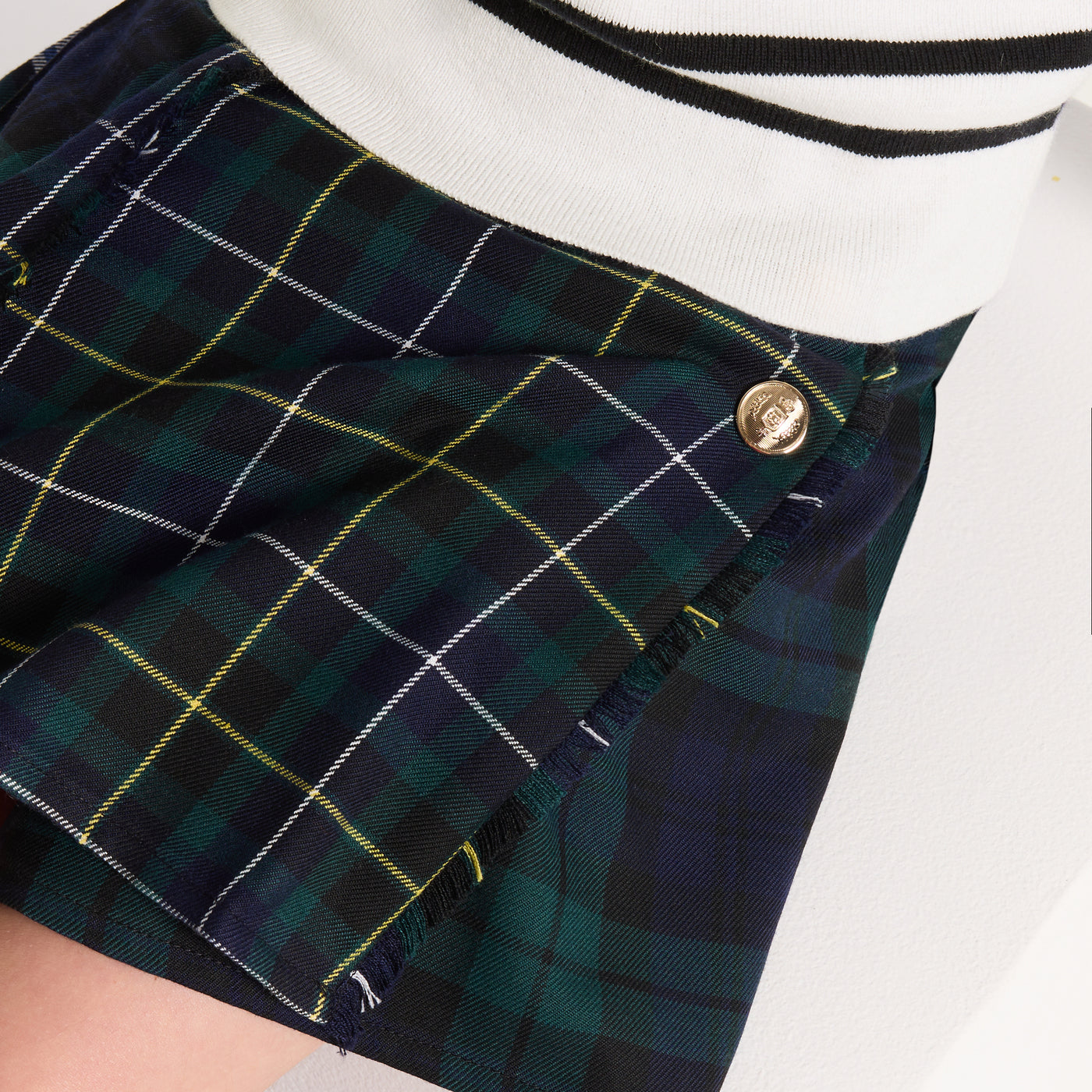 Girl tartan skirt