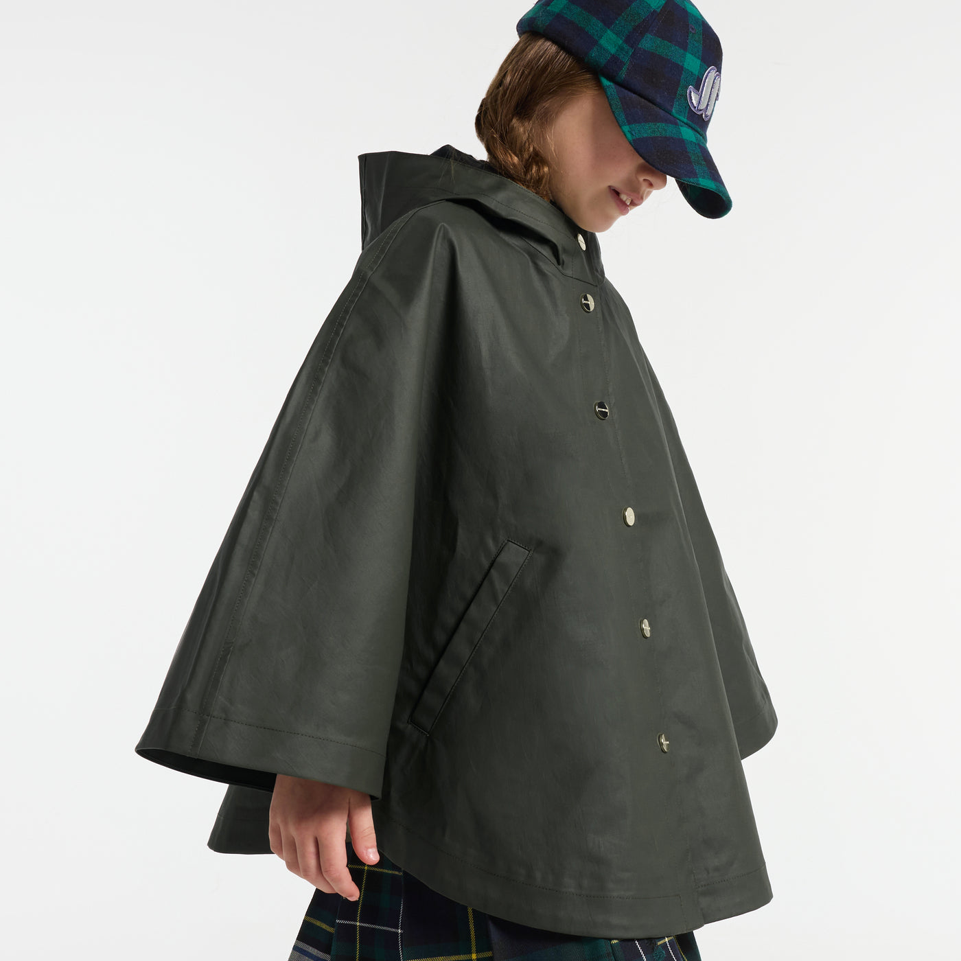 Girl cape in coated fabric