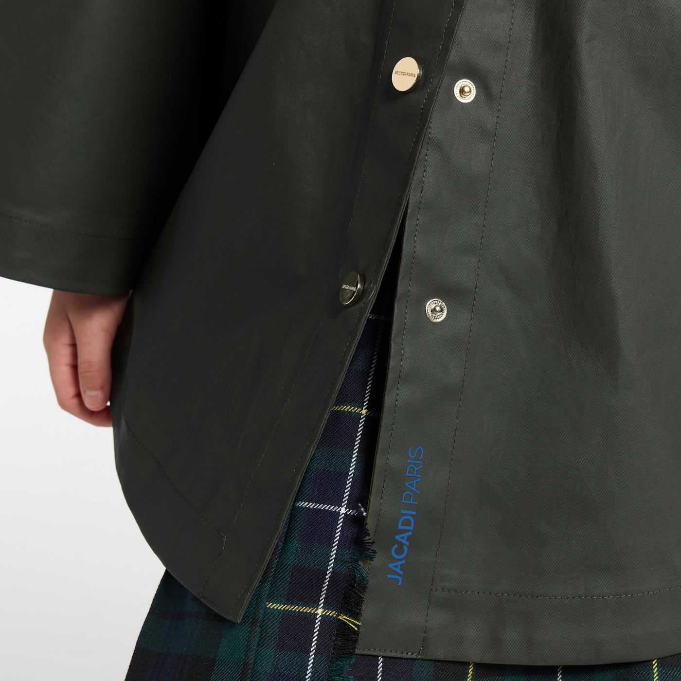 Girl cape in coated fabric