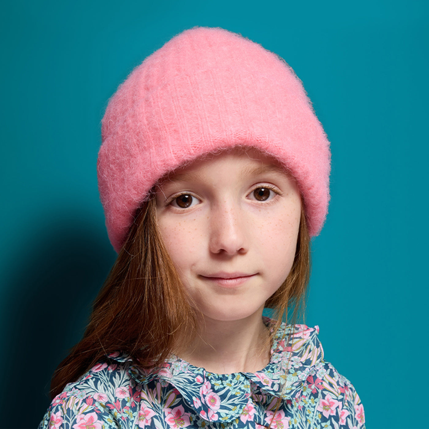 Girl wool and alpaca hat