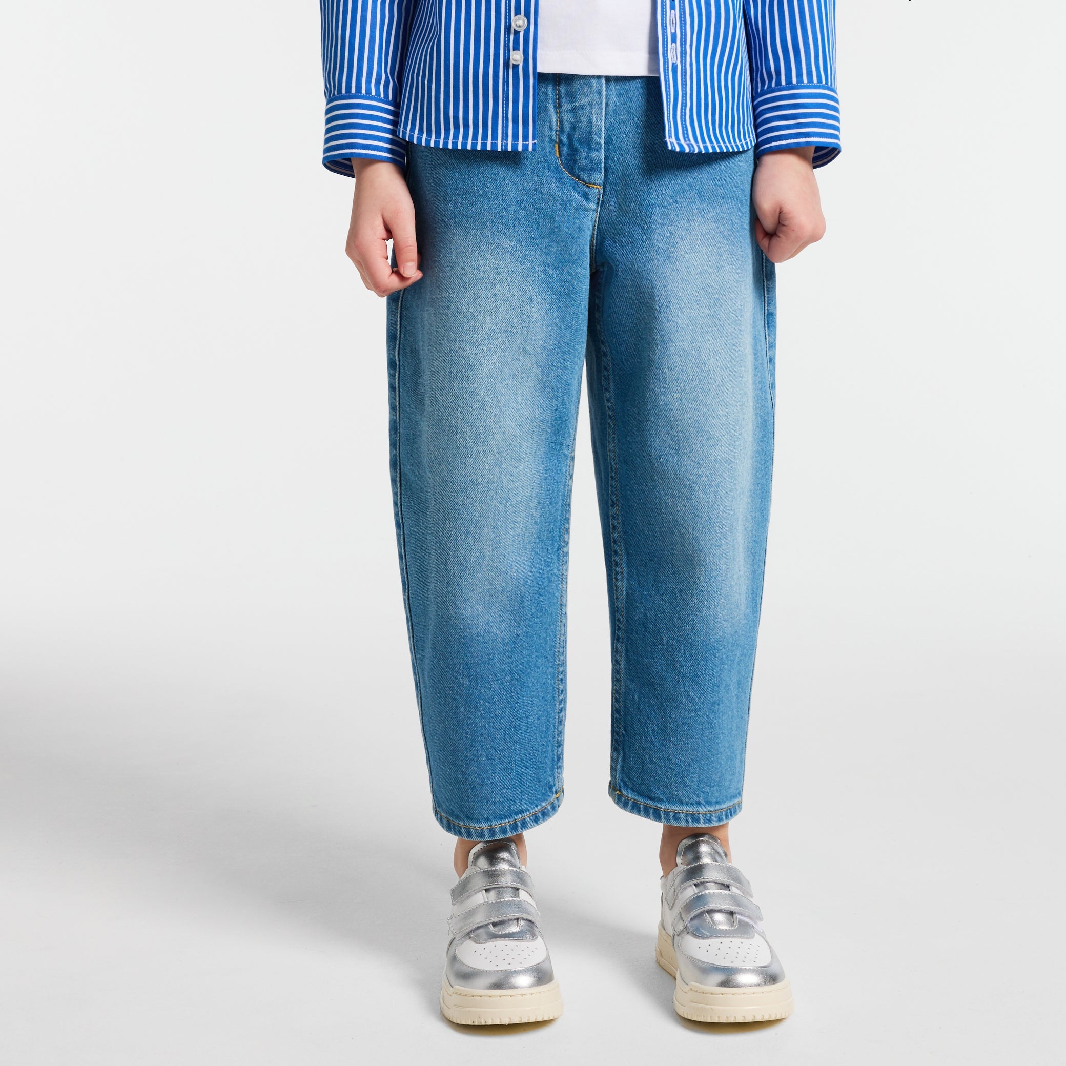 Girl barrel jeans