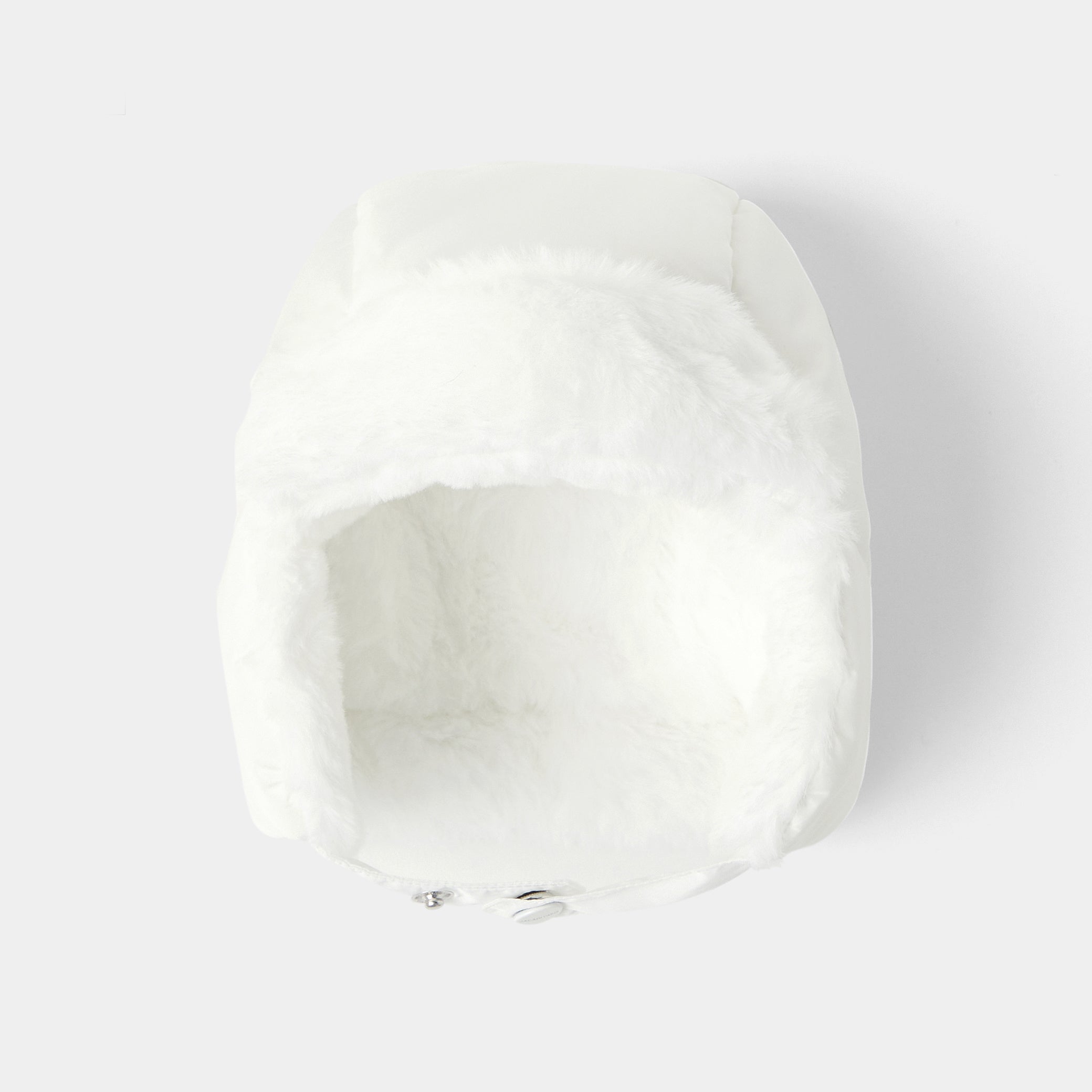 Baby girl nylon chapka