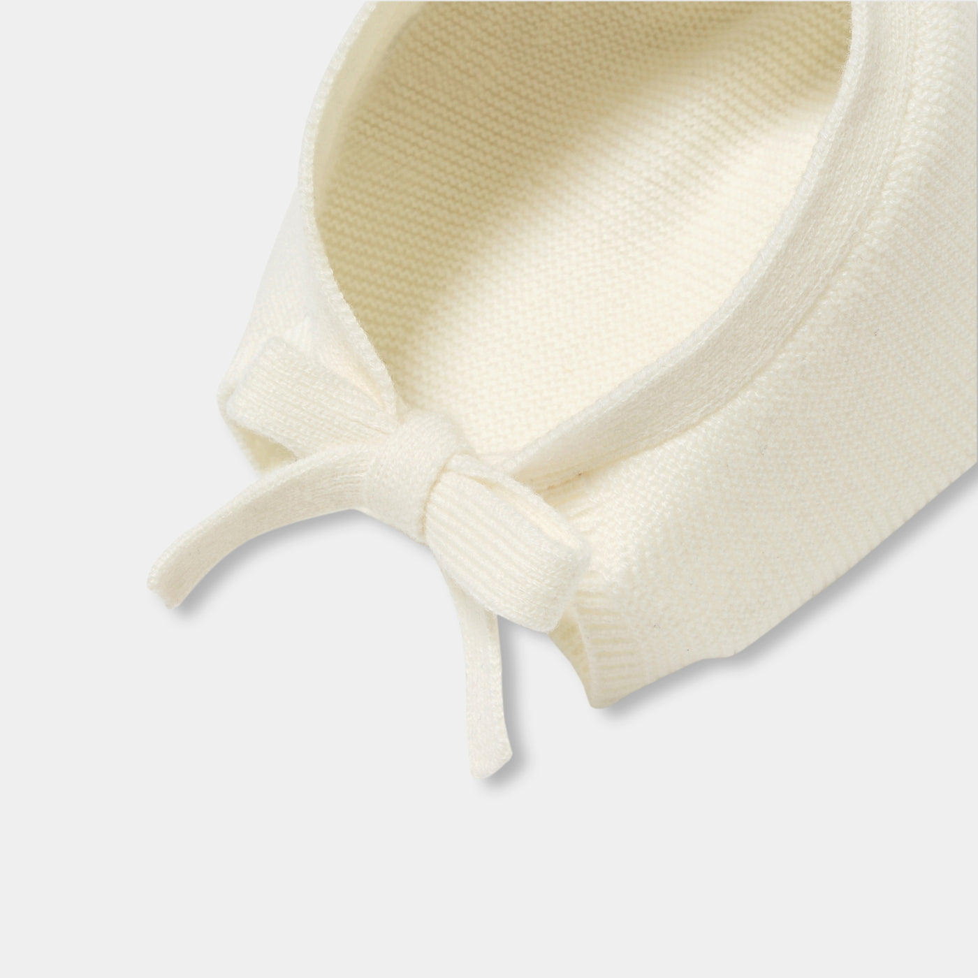 Baby girl bonnet