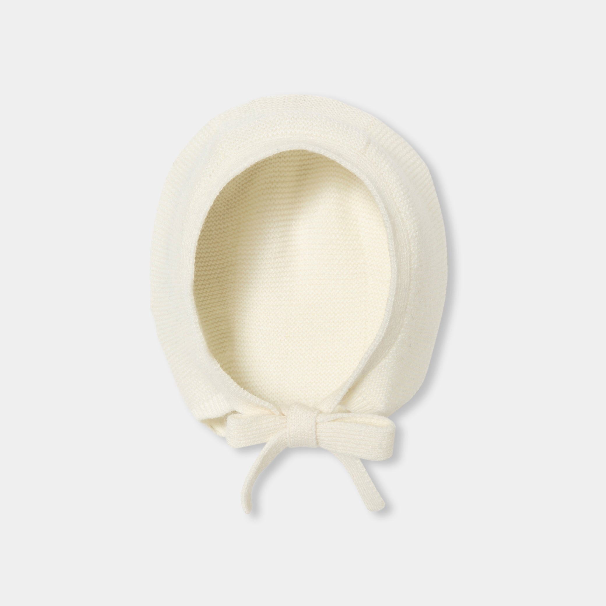 Baby girl bonnet