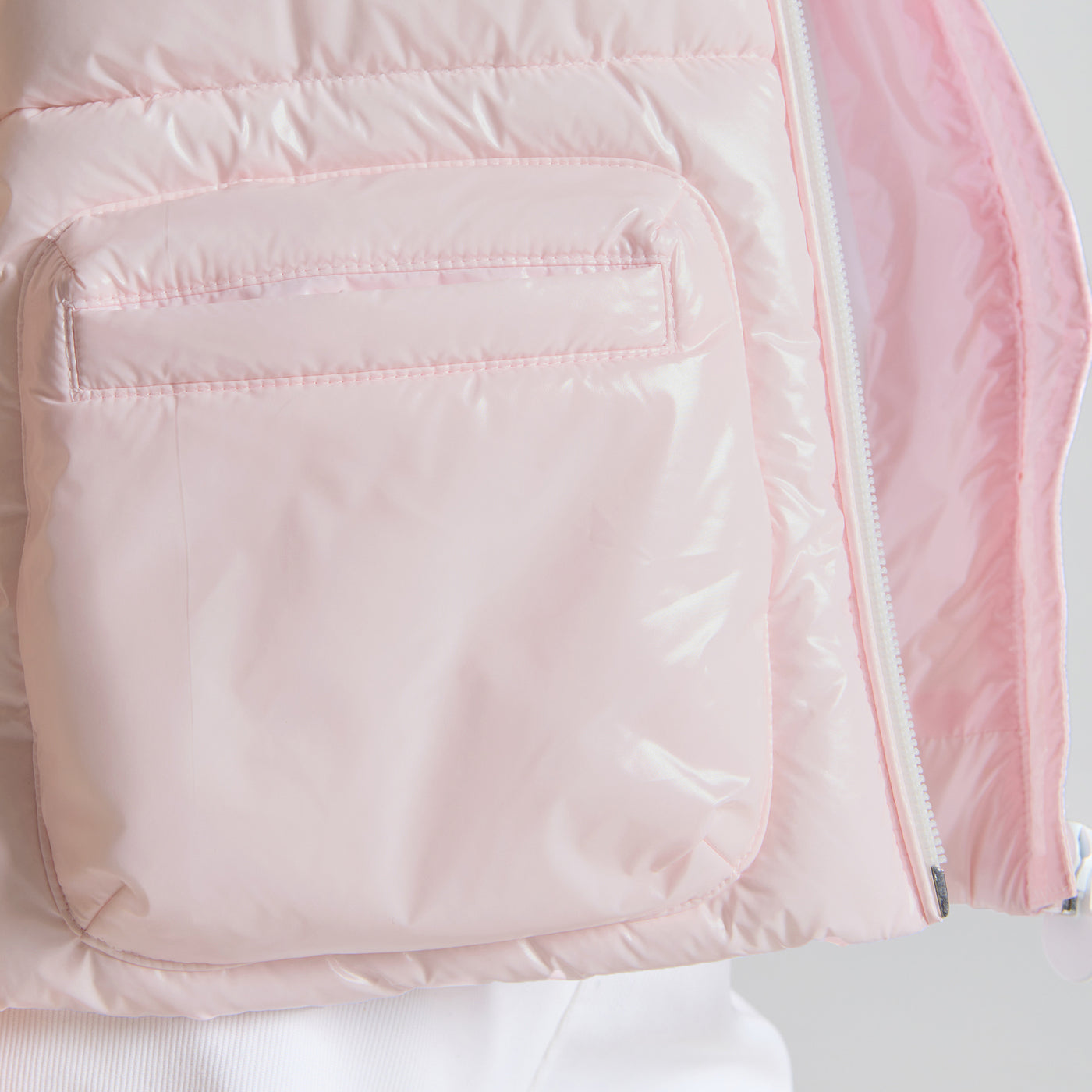 Girl sleeveless padded jacket