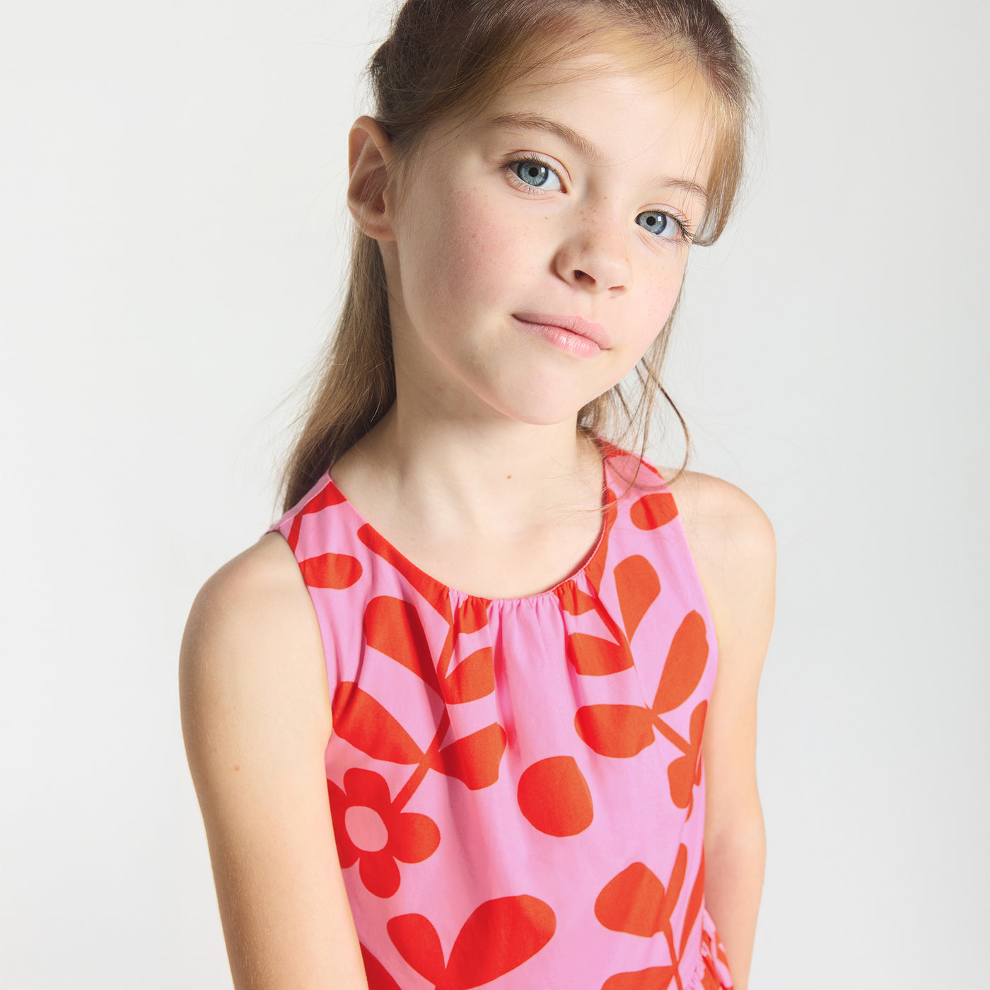 Girl sleeveless dress