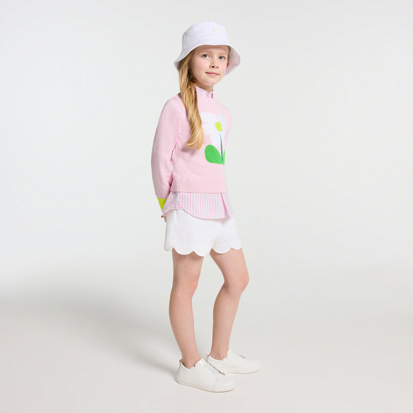 Girl intarsia flower sweater