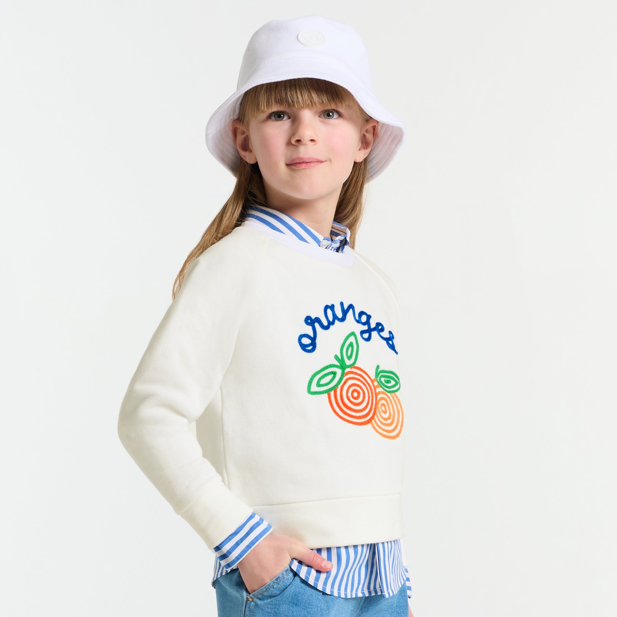 Girl knitted sweatshirt