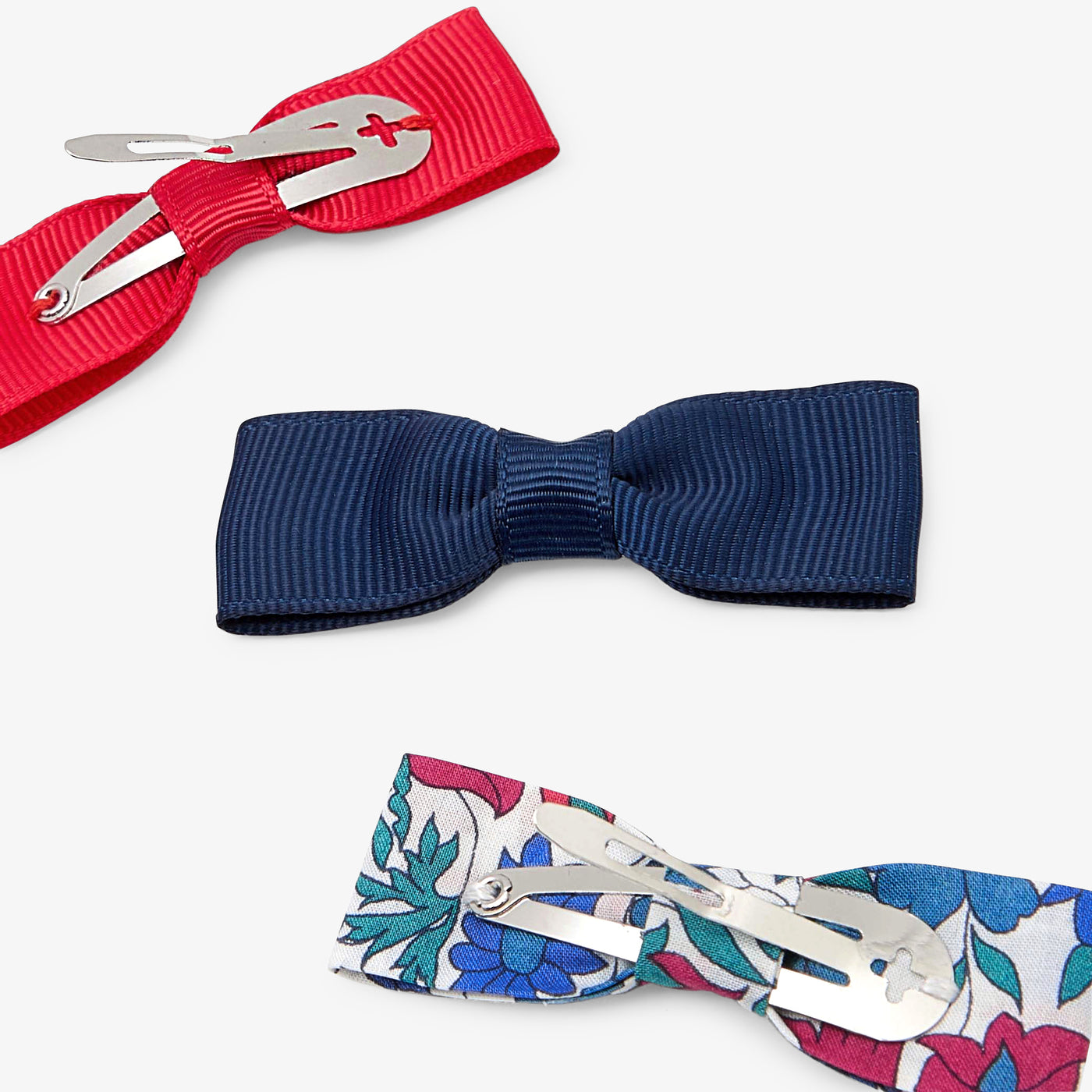 Girl click-clack clip trio