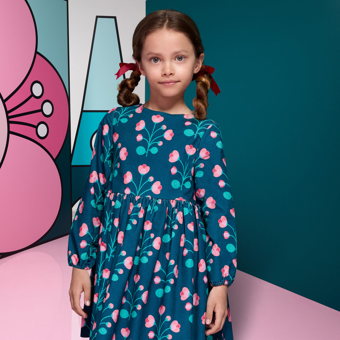 Girl dress in milleraies velvet