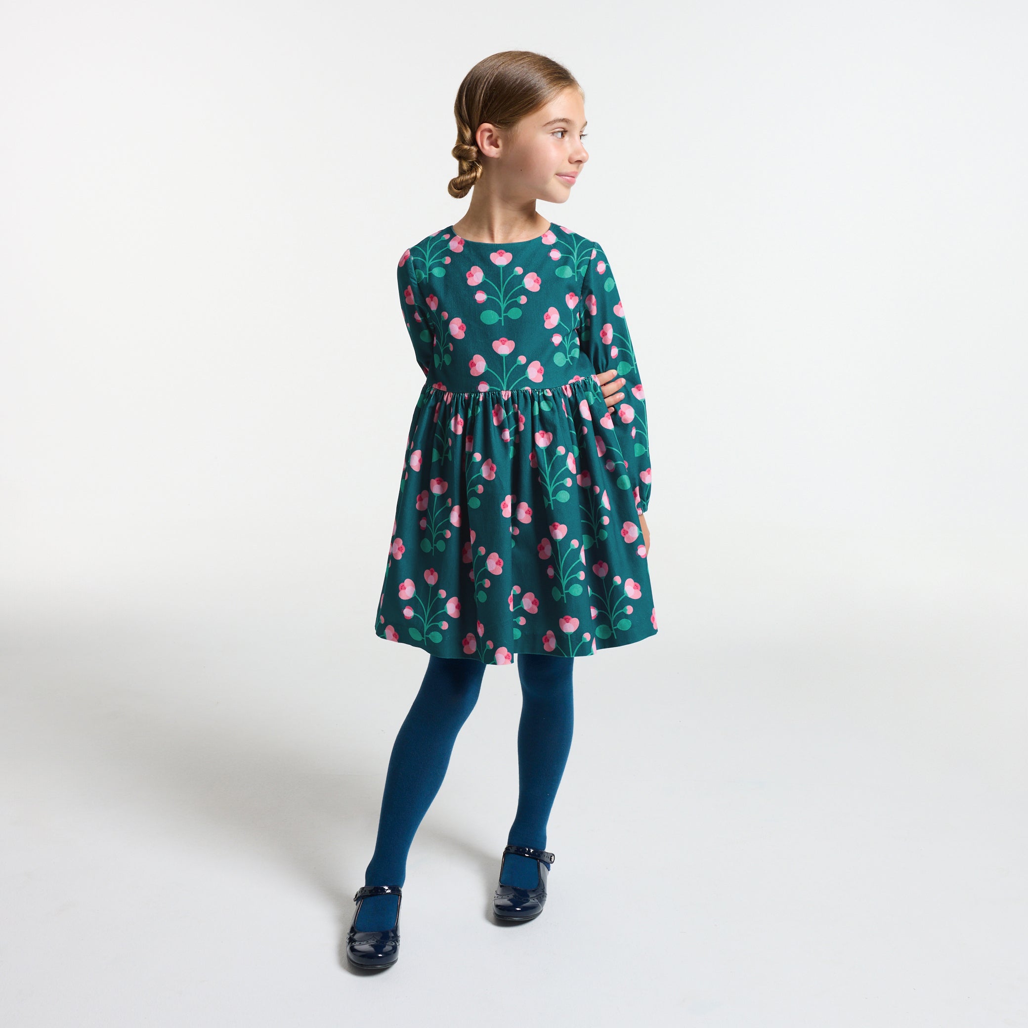 Girl dress in milleraies velvet