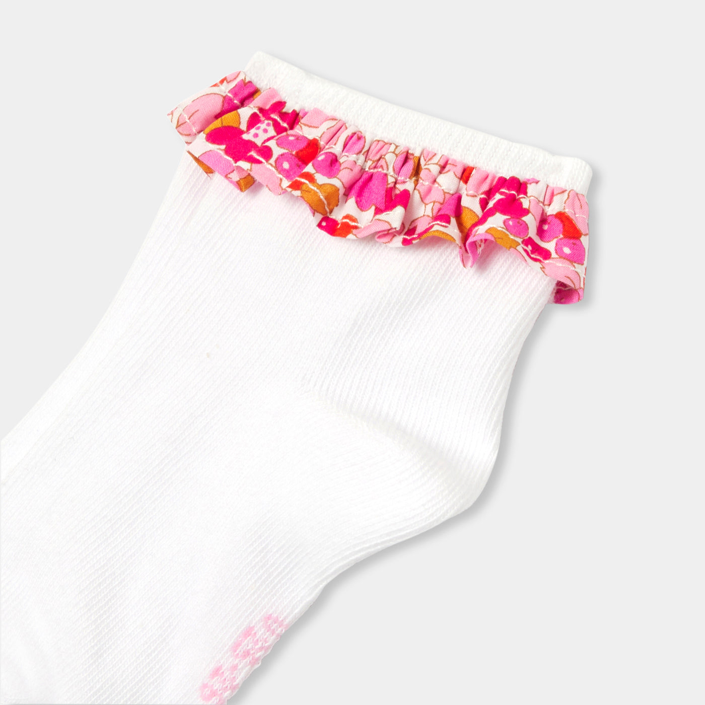 Baby girl socks with ruffle