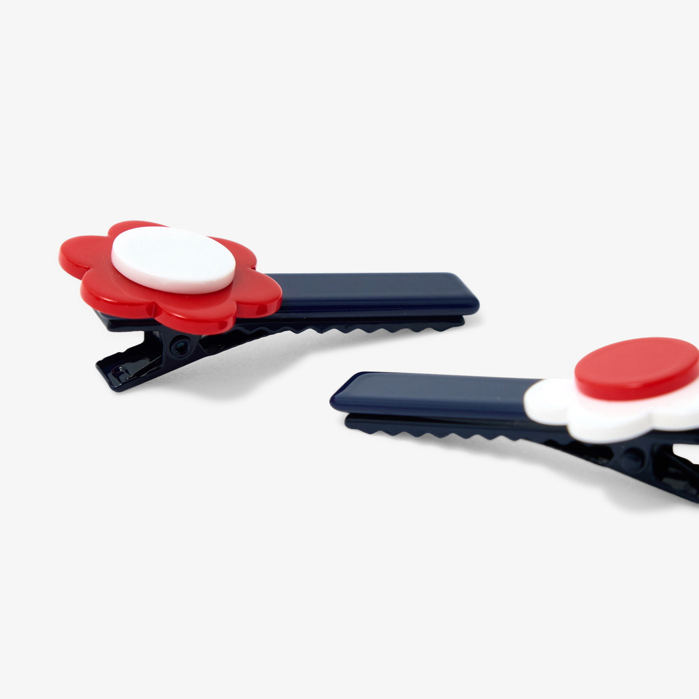 Girl pair of flower hair clips